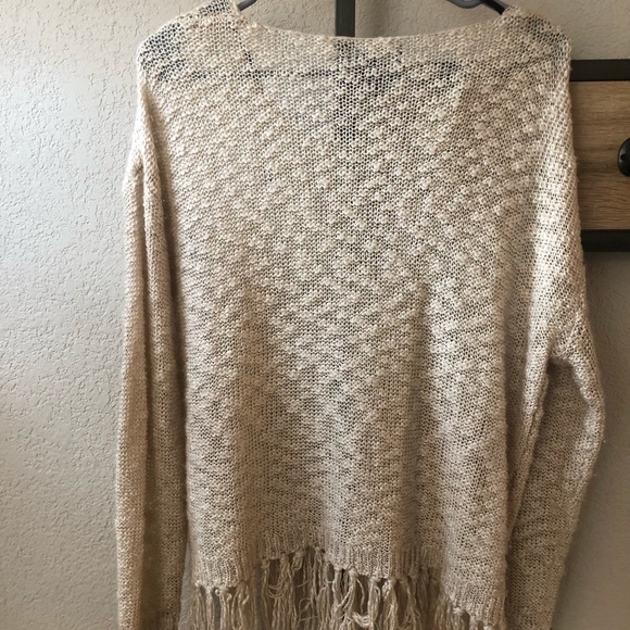 Fringed light sweater - Picture 4 of 4